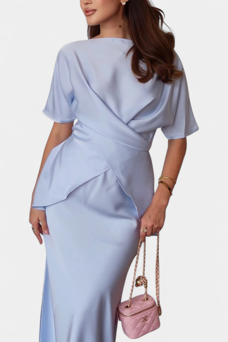 Ensemble Sara avec Top à Épaules Croisées et Jupe Légère